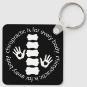 Chiropraktik ist für jeden Körper geeignet Schlüsselanhänger (Rückseite)