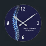 Chiropraktikum Röntgen Chiropraktor Navy Blue Runde Wanduhr<br><div class="desc">Chiropraktiker Röntgen-Wirbelsäulentherapeut Chiro Navy Blue Uhren.</div>