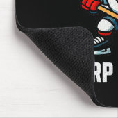 Chirp Meister Funny Hockey Raccoon Traalker Mousepad (Ecke)