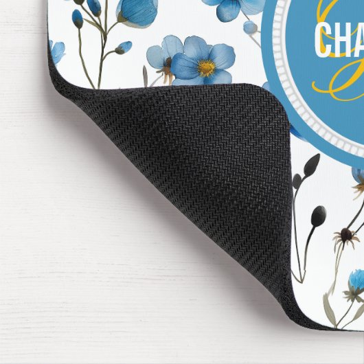 Chirurgisch blaues Blumenmuster mit Monogramm Name Mousepad (Ecke)