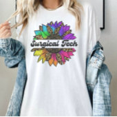 Chirurgische Technik-Professionelle Regenbogenblum T-Shirt