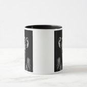 Chita, Tarzans treuer Schimpansen. Tasse (Zentrum)