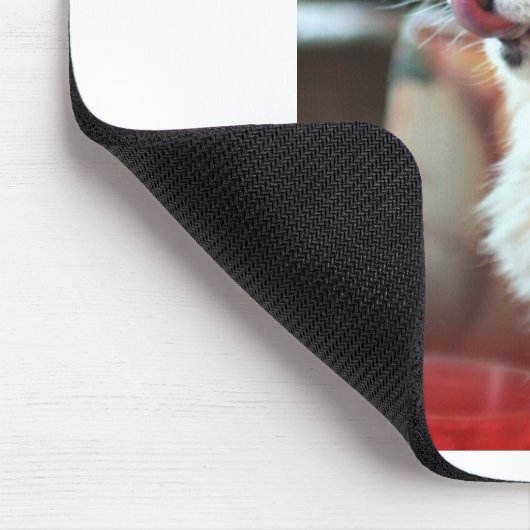 Chloe Licks Mousepad (Ecke)