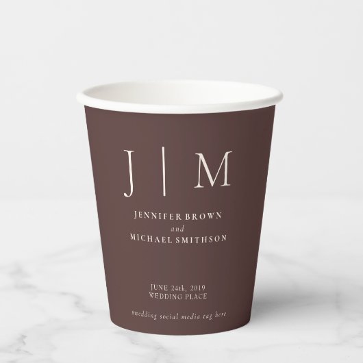 Chocolate Brown Simple Minimal Drink Wedding Pappbecher (Vorderseite)