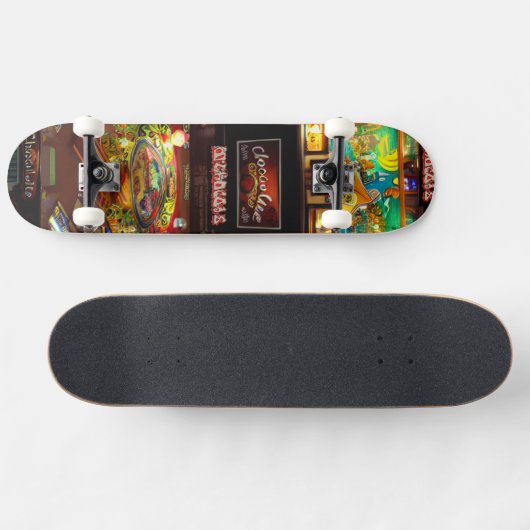 "Chocolate Cafe Brun" Skateboard (Horizontal)
