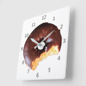 Chocolate Frosted Yellow Cake Donut with Bite Out Quadratische Wanduhr (Winkel)