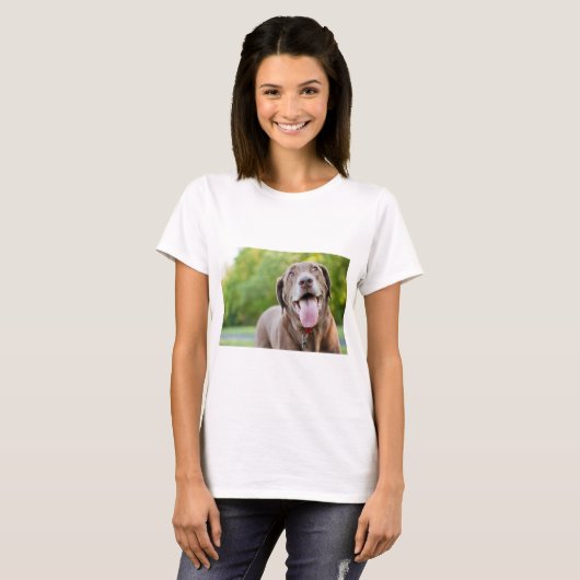 Chocolate Labrador Dog T-Shirt (Vorne ganz)
