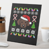 Chocolate Labrador Puppy Christmas Santa Oversized Sockelschild (In Situ)