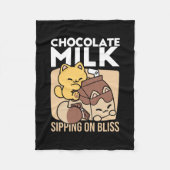Chocolate Milk Sipping on Bliss – Kawaii Cat Food  Fleecedecke (Vorderseite)
