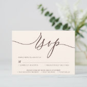 Chocolatebraun beige Minimal Modern RSVP Karte (Stehend Vorderseite)