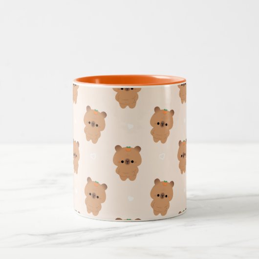 Chonky Capybara Zweifarbige Tasse (Mittel)