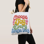 Choose Joy Every Single Day Retro Rainbow Tasche (Von Nahem)