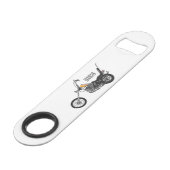 Chopper Motorrad 1950 Cartoon Abbildung Speed Flaschenöffner (Vorderseite Schrägansicht)