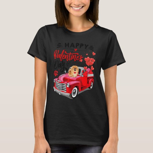 Chow Chow Heart Red Truck Happy Valentine Day Dog T-Shirt (Vorderseite)