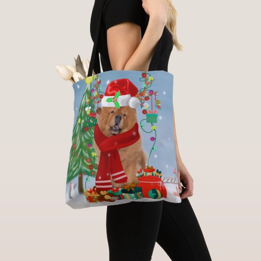 Chow Chow Hund im Schnee mit Weihnachtsgeschenke Tasche (Von Nahem)