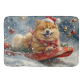 Chow Chow Hund in Sledge Lass es Schnee Weihnachte Badematte (Vorderseite)
