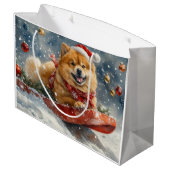 Chow Chow Hund in Sledge Lass es Schnee Weihnachte Große Geschenktüte (Rückseite Schrägansicht)