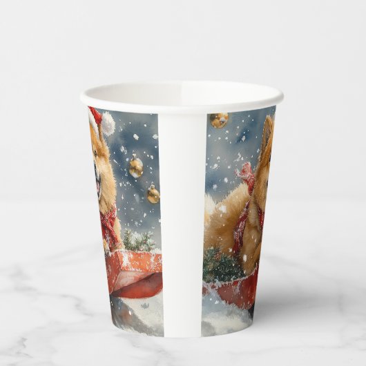 Chow Chow Hund in Sledge Lass es Schnee Weihnachte Pappbecher (Links)