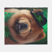 Chow Chow Hund in St. Patrick's Day Dress Fleecedecke (Vorderseite (Horizontal))