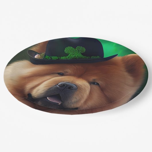 Chow Chow Hund in St. Patrick's Day Dress Pappteller (Schrägansicht)