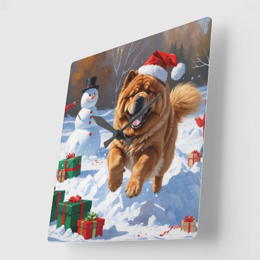 Chow Chow läuft im Schnee mit Weihnachtsmütze Quadratische Wanduhr (Winkel)