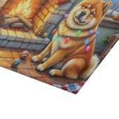 Chow Chow Sitting Fireplace with Christmas Lights Schneidebrett (Ecke)