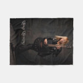 Chris Cafferet mit Babicz Guitar Fleece Blanket (Vorderseite (Horizontal))