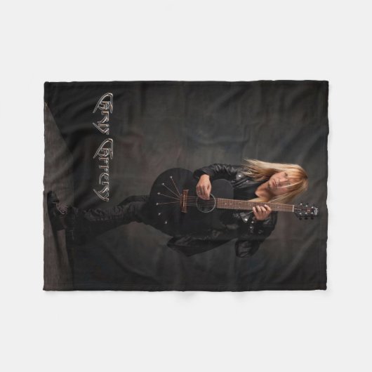Chris Cafferet mit Babicz Guitar Fleece Blanket (Vorderseite (Horizontal))