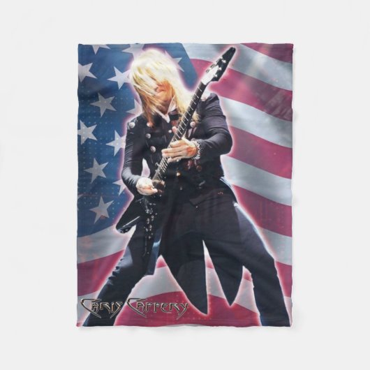 Chris Cafferet mit Flag Fleece Blanket (Vorderseite)