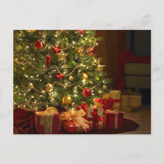 Christbaum und Geschenke Feiertagspostkarte (Vorderseite)