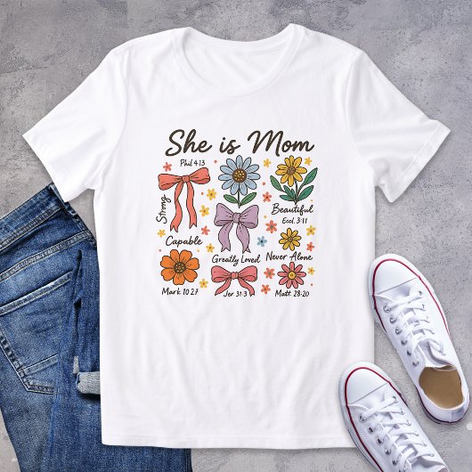 Christlich Floral Sie ist Mama Coquette Bows Tri-Blend Shirt