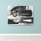 Christliche Mädchen mit Wasserjug in Nazareth Leinwanddruck (Insitu (Holzboden))