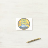 Christliches Design der Feith Move Mountains Post-it Klebezettel (Auf Schreibtisch)