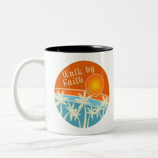Christliches Design durch Glauben laufen Zweifarbige Tasse (Links)