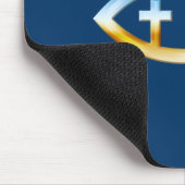 Christliches Fischsymbol mit Crucifix - Sky & Grou Mousepad (Ecke)