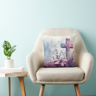 Christliches Kreuz. Flieder. Kissen