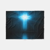 Christliches Kreuz in blauem Licht Fleecedecke (Vorderseite (Horizontal))