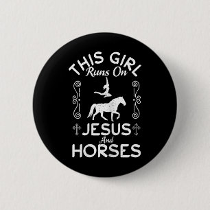 Christliches Pferd, das dieses Mädchen auf Jesus r Button
