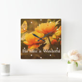 Christliches Zitat: Sein Name ist Quadratische Wanduhr (Zuhause)