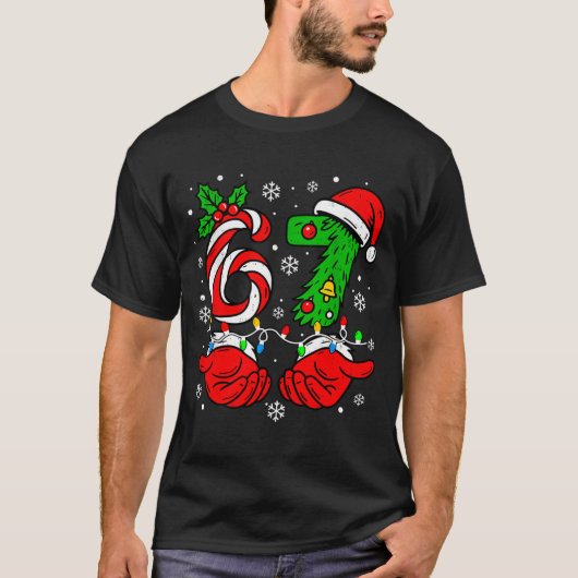 Christmas 67 Candy Cane Six Seven Meme Lights Sant T-Shirt (Vorderseite)