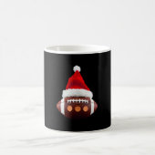 Christmas American Football Ball Santa Hat (2) Kaffeetasse (Mittel)