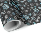 Christmas Blue Snowflakes Geschenkpapier (Rolleneckpunkt)