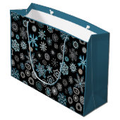 Christmas Blue Snowflakes Große Geschenktüte (Rückseite Schrägansicht)