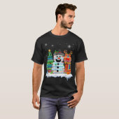 Christmas Book Lover Snowman Design T-Shirt (Vorne ganz)