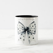 Christmas Bow Christmas Polka Dots Bow Festival Zweifarbige Tasse (Mittel)
