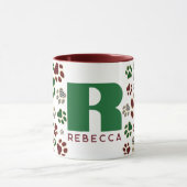 Christmas Buffalo Kariert Dog Paw Monogram Tasse (Zentrum)