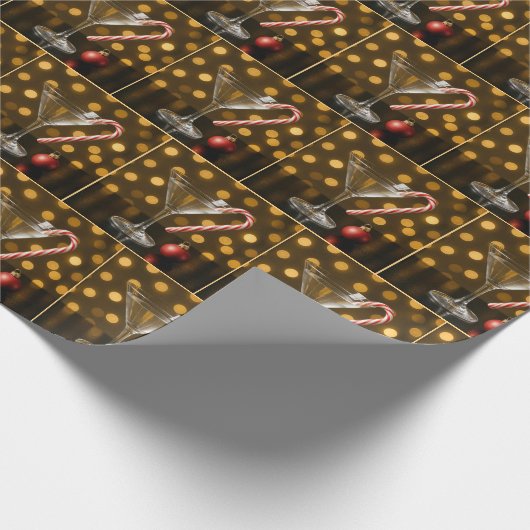 Christmas Candy Cane Hooked on a Martini Glass Geschenkpapier (Ecke)