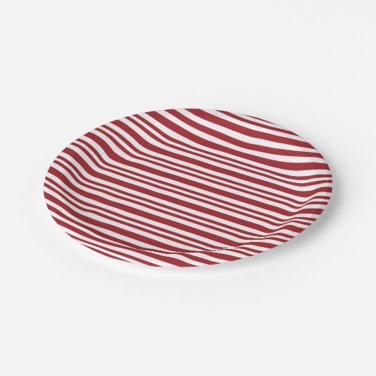 Christmas Candy Cane Stripes Pappteller (Schrägansicht)