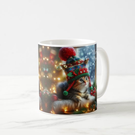 Christmas Cat Mug – Cute Kitty with Santa Hat Kaffeetasse (VorderseiteRechts)