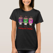 Christmas crushing into Christmas nutcracker T-Shirt (Vorderseite)